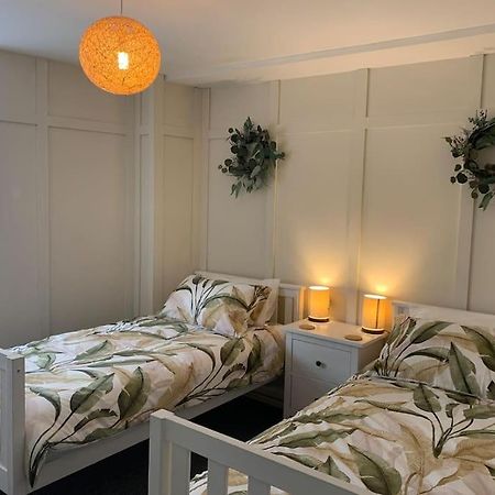 Apartamento Gorgeous Seaside Getaway. Hastings Exterior foto